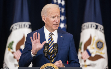 Joe Biden kitart az elnökjelöltség mellett, Donald Trump szerint kompetens elnökre van szükség