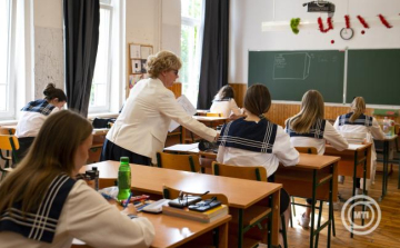 Egyeztet a Belügyminisztérium a pedagógusok béremeléséről